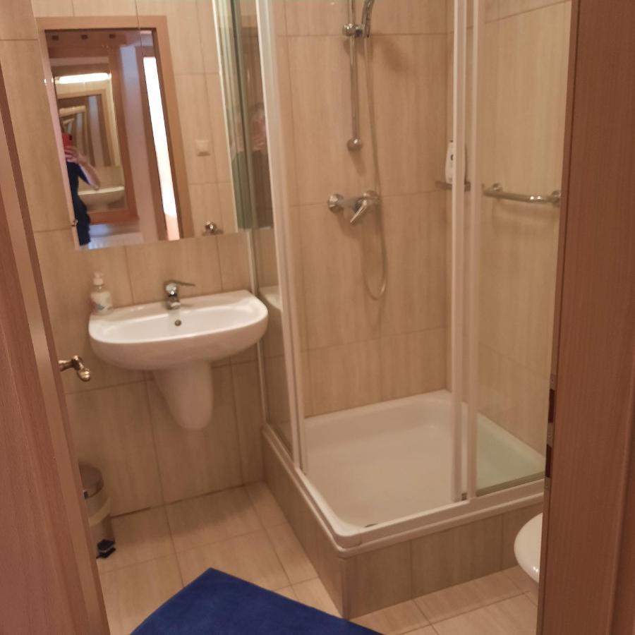Апартаменты Kata Apartman Бюк Экстерьер фото
